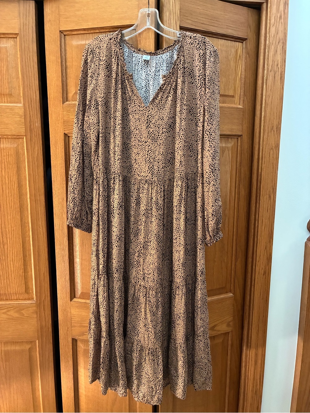 Old Navy Tan and Black Speckled Long Sleeve Tiered Midi Dress